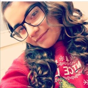 Meet your Posher, Cristina